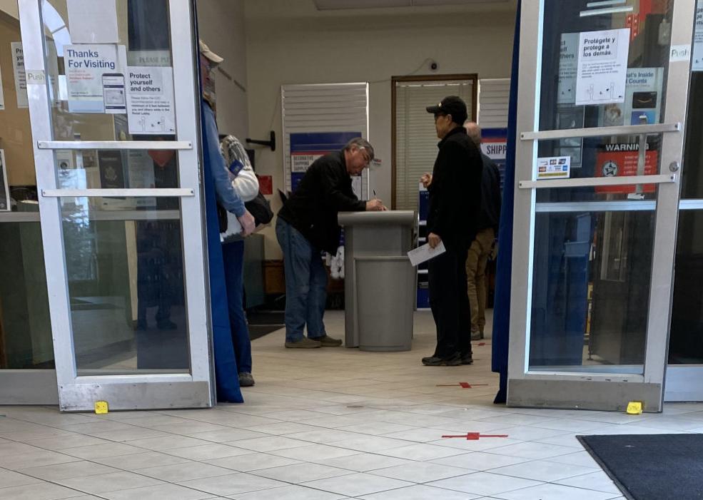 Post office social distancing